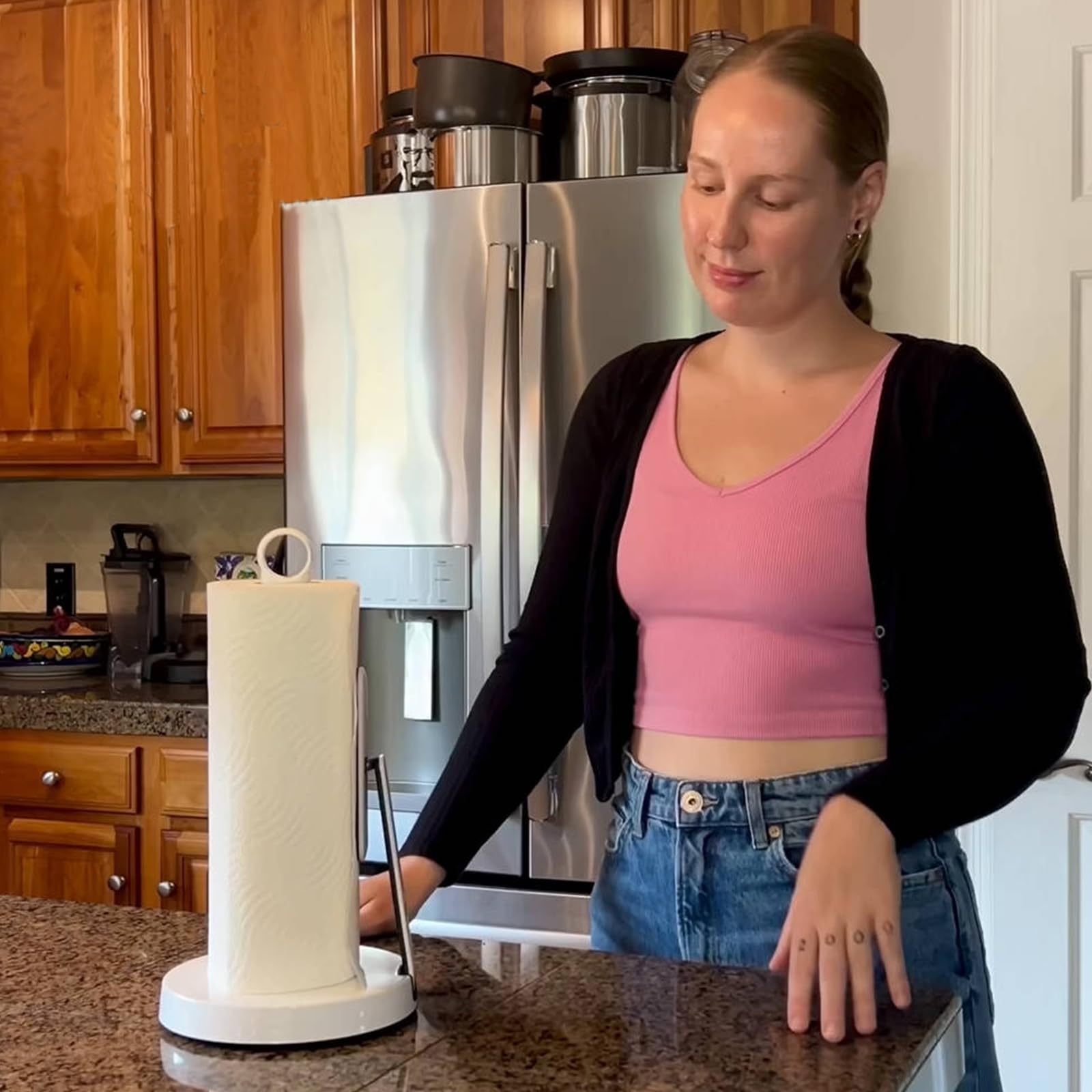 theaoo Heavy-Duty Stainless Steel Paper Towel Holder with Tension Arm – Easy One-Handed Tear, Modern Standing Countertop Dispenser for Kitchen, Holds All Paper Towel Rolls (1, Black)