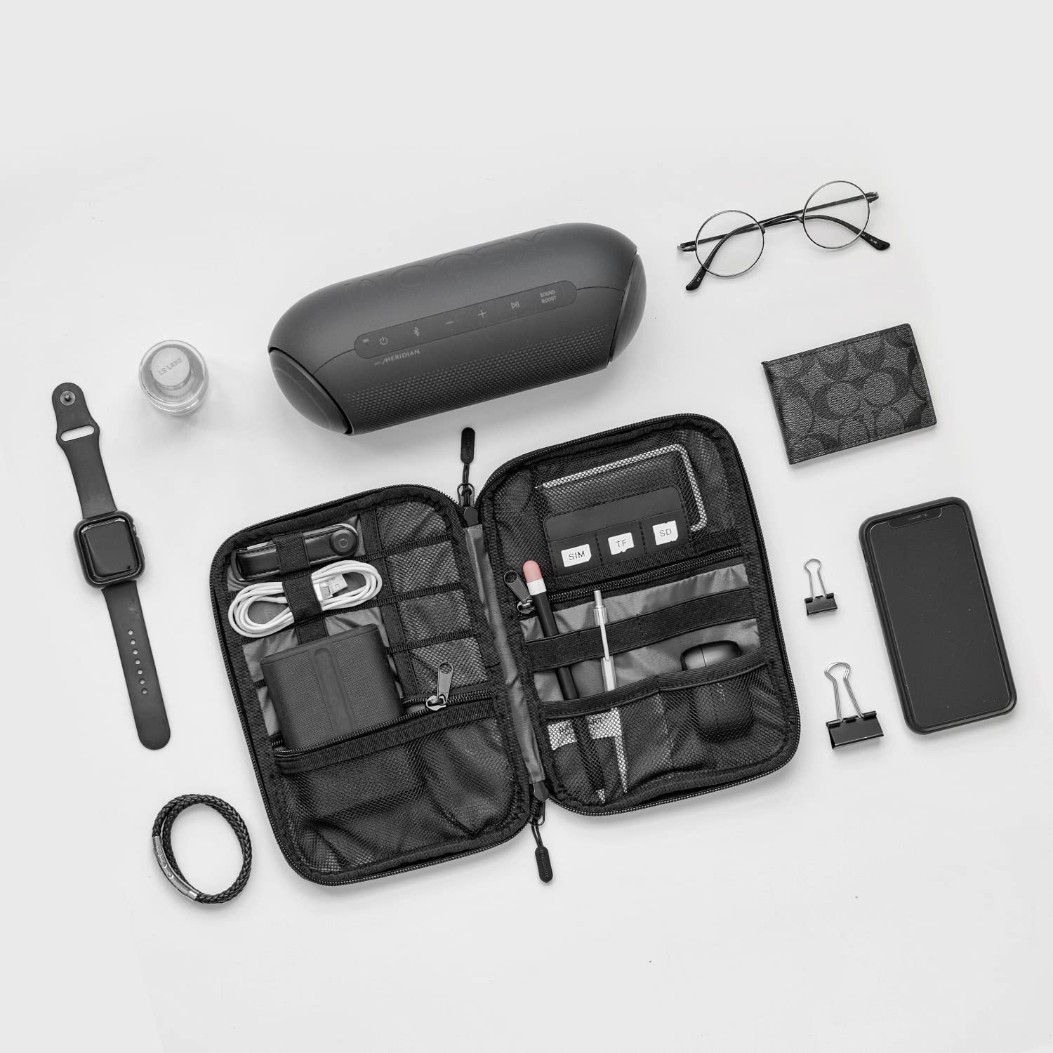 BAGSMART Large Electronics Travel Organizer Case, Tech Accessories Cord Storage Bag for Phone, Power Bank, SD Card, Cables, Black